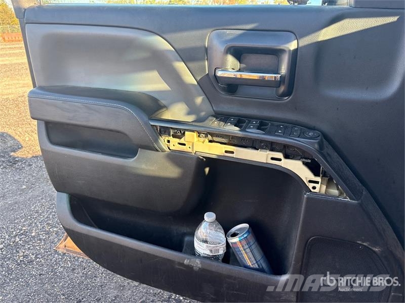 Chevrolet Silverado 2500HD Pilsētas atkritumvedēji