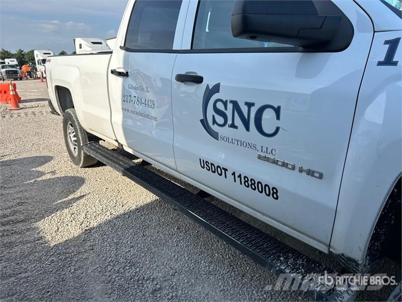 Chevrolet Silverado 2500HD 4x4 Crew Cab Pickup Other