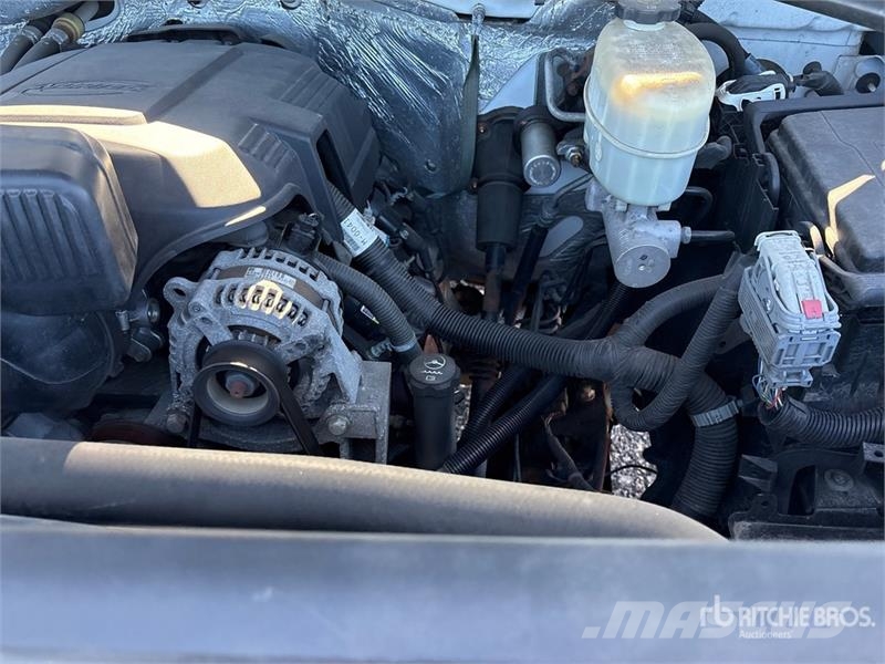 Chevrolet Silverado 2500HD 4x2 Utility Truck Utilitaire benne