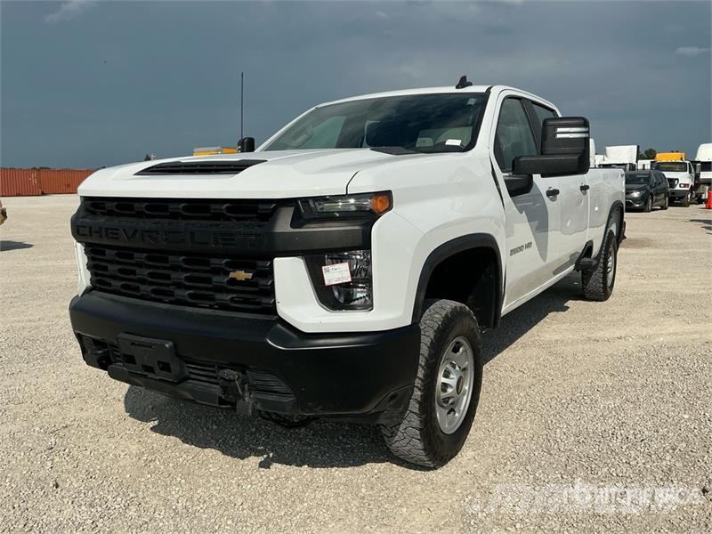 Chevrolet Silverado 2500HD 4x4 Crew Cab Pickup Други