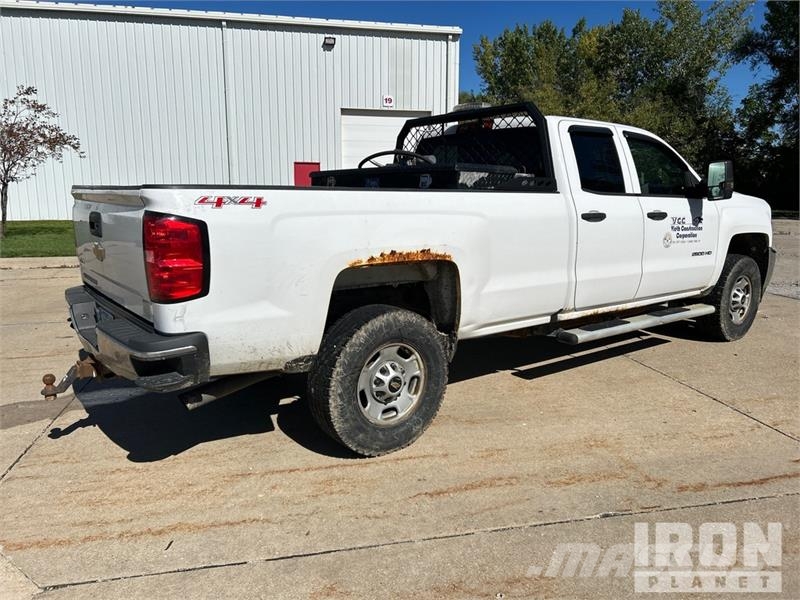 Chevrolet Silverado 2500HD 4x4 Extended Cab Pickup Drugi