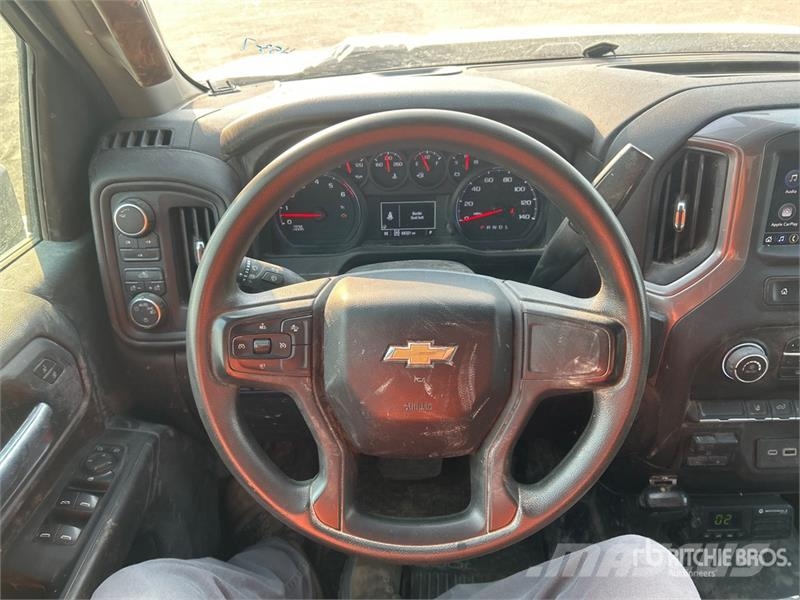 Chevrolet Silverado 2500HD 4x4 Crew Cab Pickup Other