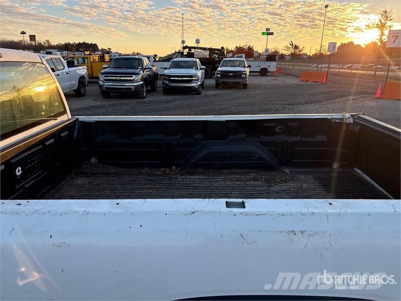 Chevrolet Silverado 2500HD Other