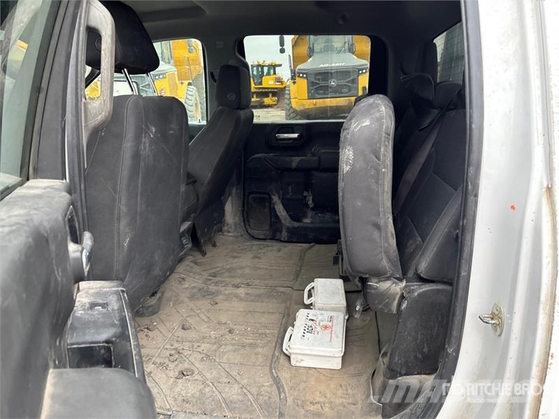 Chevrolet Silverado 2500HD Andere Transporter