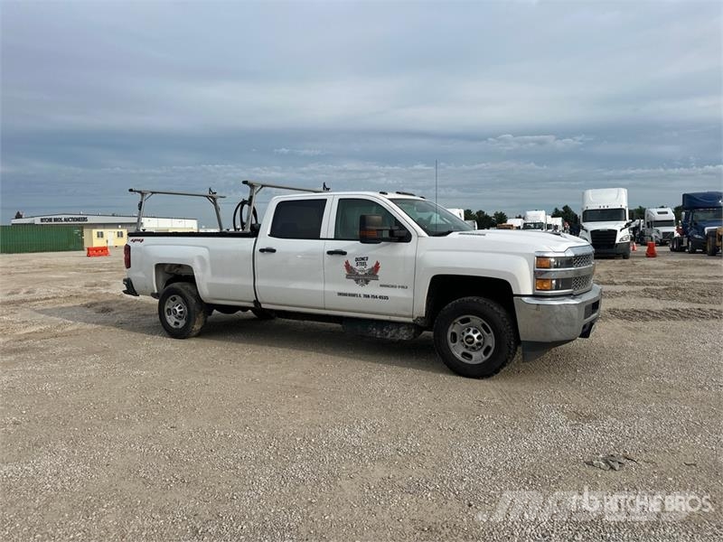 Chevrolet Silverado 2500HD WT 4x4 Crew Cab Pickup Autre fourgon / utilitaire