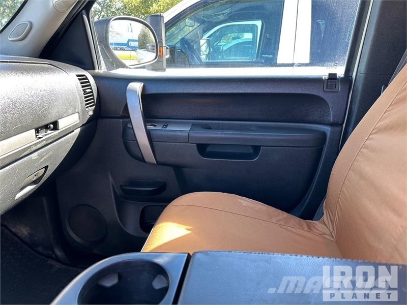 Chevrolet Silverado 2500HD LT 4x4 Extended Cab Pickup Drugi