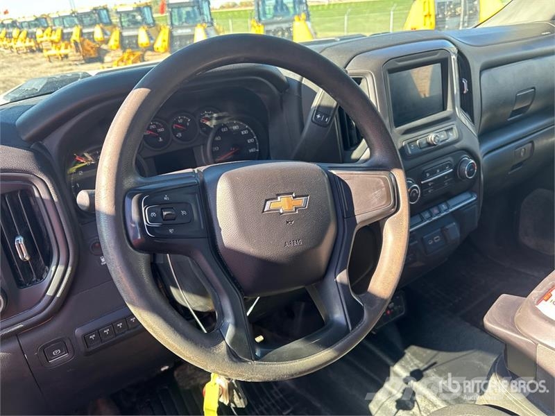 Chevrolet Silverado 2500HD Andere Transporter