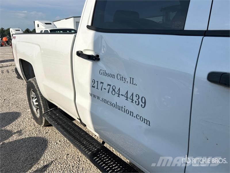 Chevrolet Silverado 2500HD 4x4 Crew Cab Pickup Other