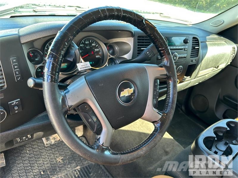 Chevrolet Silverado 2500HD LT 4x4 Extended Cab Pickup Drugi