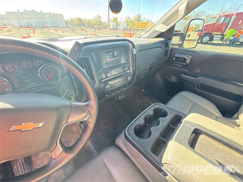 Chevrolet Silverado 2500HD 4x2 Utility Truck Utilitaire benne