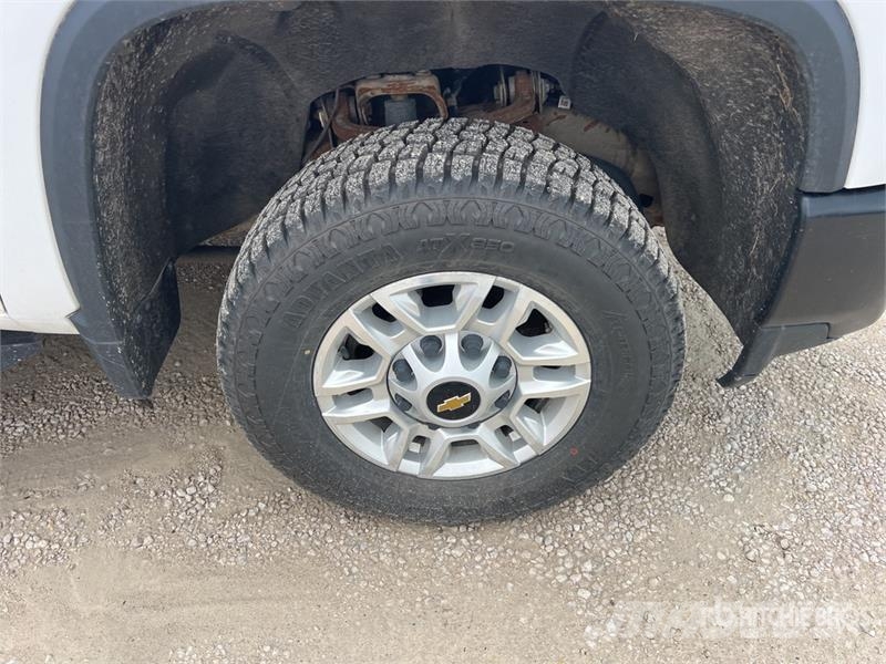 Chevrolet Silverado 2500 HD 4x4 Crew Cab Utility Truck Nakladacia/sklápacia bočnica
