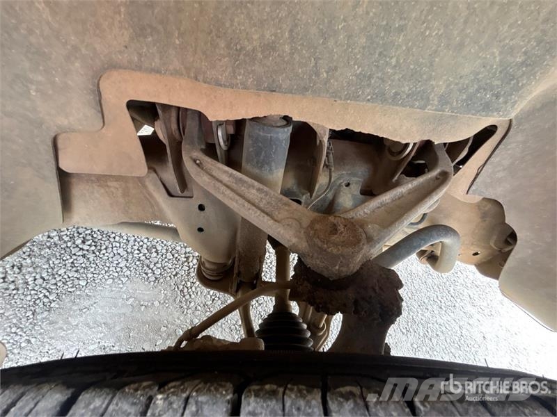 Chevrolet Silverado 3500HD 플랫베드/드롭사이드 트럭