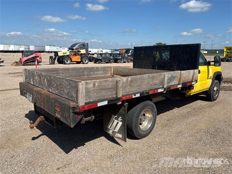 Chevrolet Silverado 3500 4x2 Flatbed Truck 플랫베드/드롭사이드 트럭