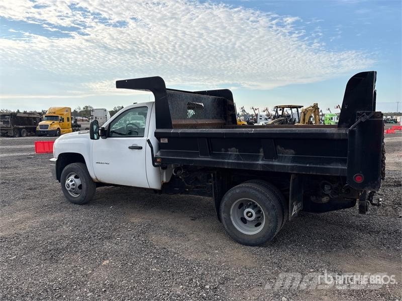 Chevrolet Silverado 3500HD 4x4 Dump Truck Damperli kamyonlar