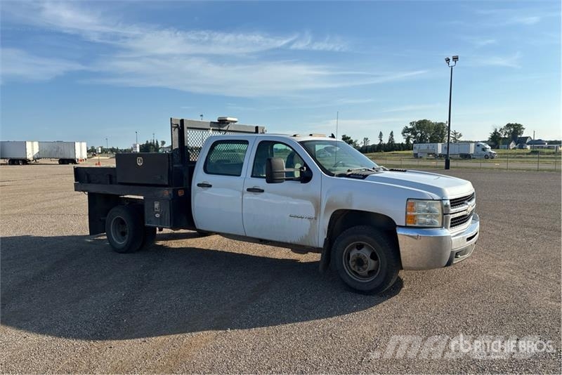 Chevrolet Silverado 3500HD Camion con sponde ribaltabili