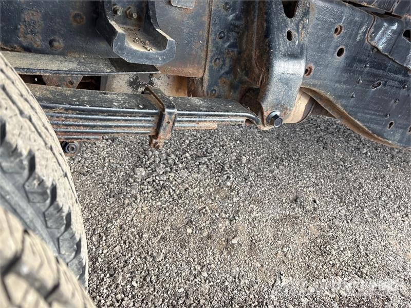 Chevrolet Silverado 3500HD 4x4 Dump Truck Damperli kamyonlar