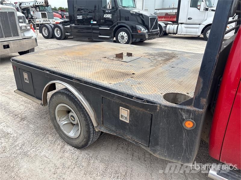 Chevrolet Silverado 3500HD 플랫베드/드롭사이드 트럭
