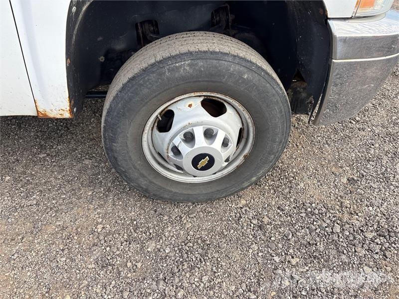 Chevrolet Silverado 3500HD 4x4 Dump Truck Damperli kamyonlar