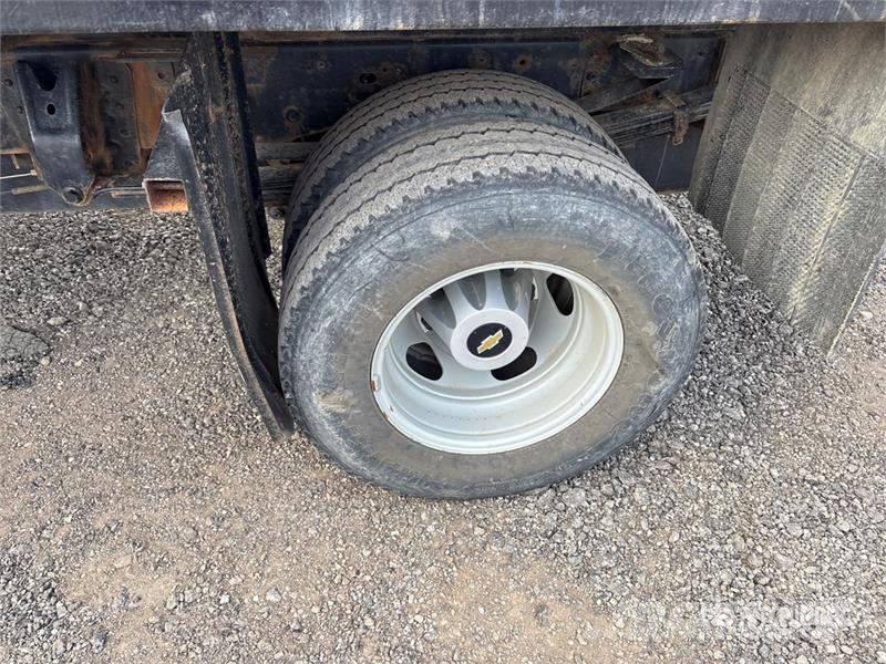 Chevrolet Silverado 3500HD 4x4 Dump Truck Damperli kamyonlar