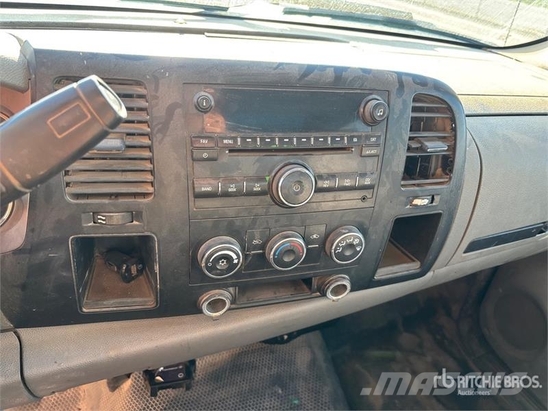 Chevrolet Silverado 3500HD Camion con sponde ribaltabili