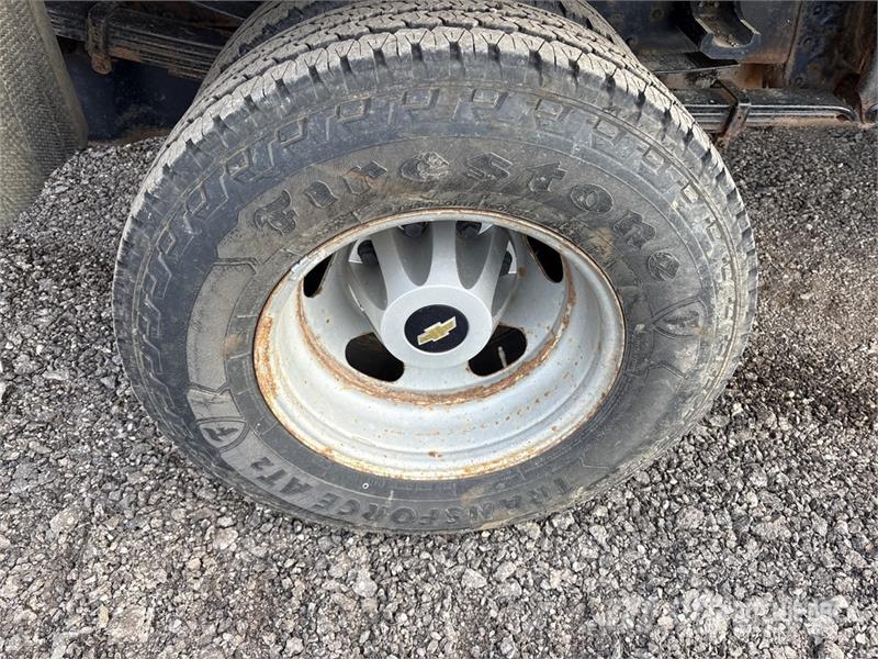 Chevrolet Silverado 3500HD 4x4 Dump Truck Damperli kamyonlar