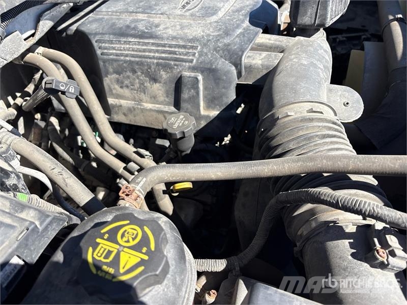 Chevrolet Silverado 3500HD شاحنات خفيفة/مفصلية الجوانب