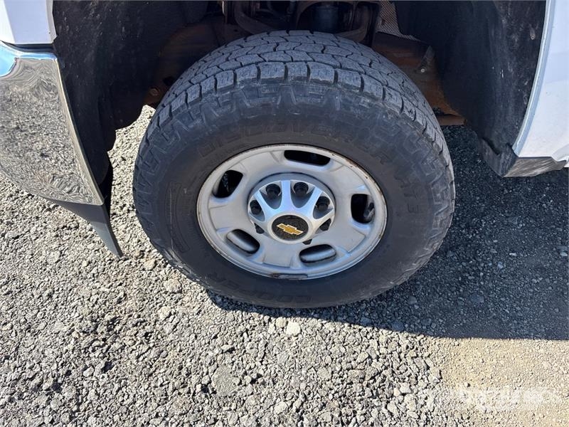 Chevrolet Silverado 3500HD شاحنات خفيفة/مفصلية الجوانب