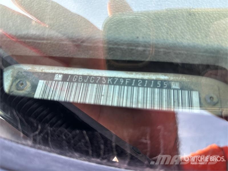 Chevrolet Silverado 3500HD Camion con sponde ribaltabili