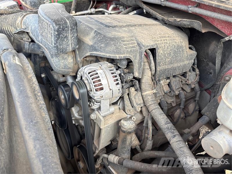 Chevrolet Silverado 3500HD 플랫베드/드롭사이드 트럭