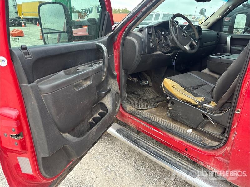 Chevrolet Silverado 3500HD 플랫베드/드롭사이드 트럭