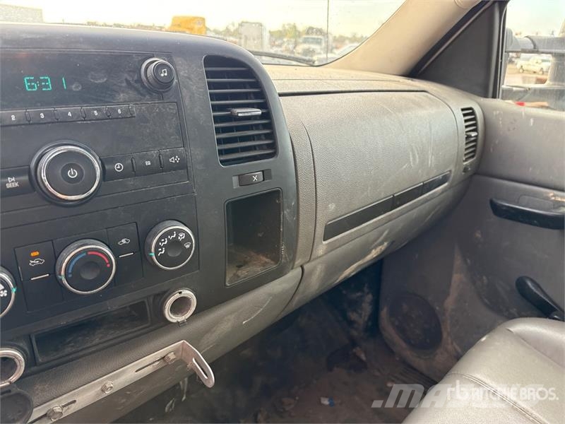 Chevrolet Silverado 3500HD 4x4 Dump Truck Damperli kamyonlar