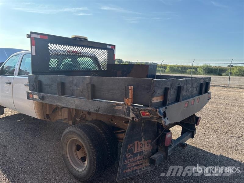 Chevrolet Silverado 3500HD Camion con sponde ribaltabili