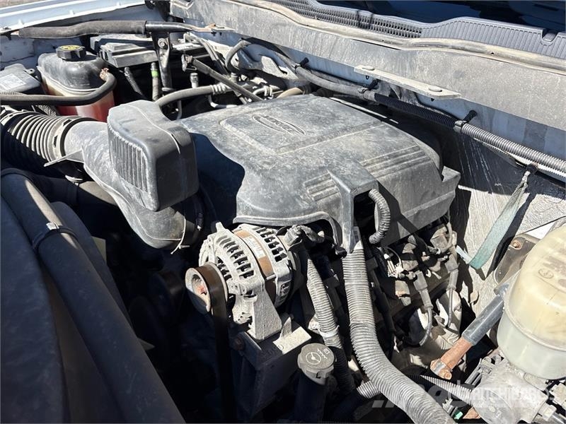 Chevrolet Silverado 3500HD شاحنات خفيفة/مفصلية الجوانب