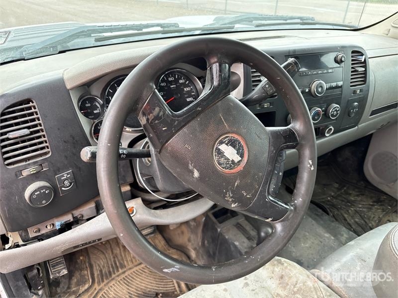 Chevrolet Silverado 3500HD شاحنات مسطحة/مفصلية الجوانب
