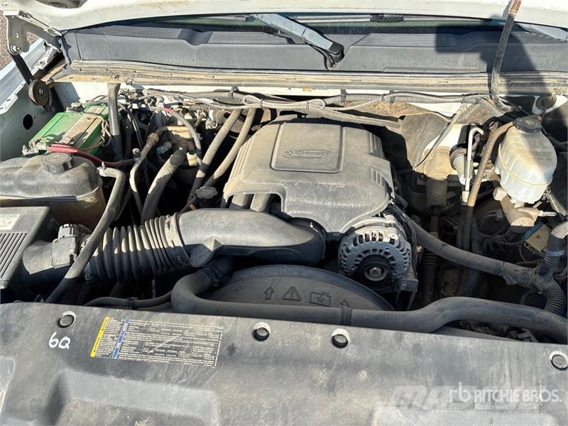 Chevrolet Silverado 3500HD Camion con sponde ribaltabili