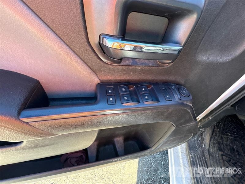Chevrolet Silverado 3500HD شاحنات خفيفة/مفصلية الجوانب