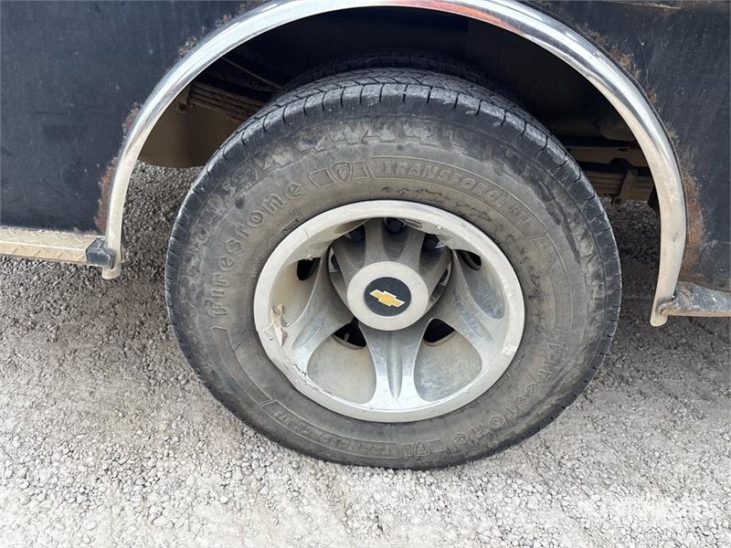 Chevrolet Silverado 3500HD 플랫베드/드롭사이드 트럭