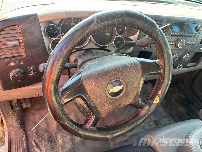 Chevrolet Silverado 3500HD Camion con sponde ribaltabili