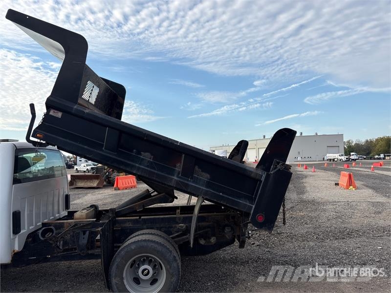 Chevrolet Silverado 3500HD 4x4 Dump Truck Damperli kamyonlar