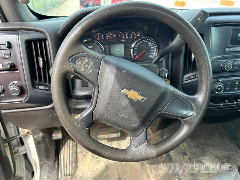 Chevrolet Silverado 4500HD 4x2 Crew Cab Utility Truck شاحنات خفيفة/مفصلية الجوانب