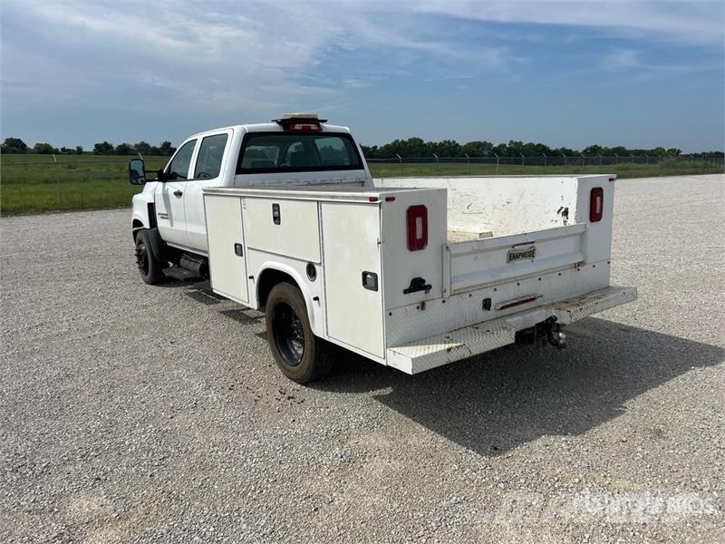 Chevrolet Silverado 4500HD 4x2 Crew Cab Utility Truck شاحنات خفيفة/مفصلية الجوانب