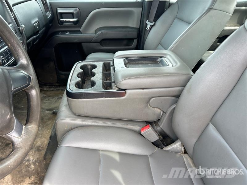 Chevrolet Silverado 4500HD 4x2 Crew Cab Utility Truck شاحنات خفيفة/مفصلية الجوانب