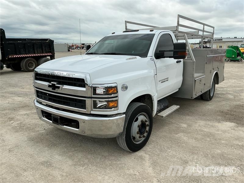 Chevrolet Silverado 4500 HD 4x2 Utility Truck Бортовые фургоны