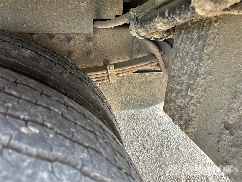 Chevrolet Silverado 4500HD 4x2 Crew Cab Utility Truck شاحنات خفيفة/مفصلية الجوانب