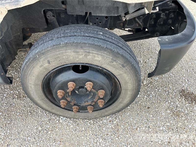 Chevrolet Silverado 4500HD 4x2 Crew Cab Utility Truck شاحنات خفيفة/مفصلية الجوانب