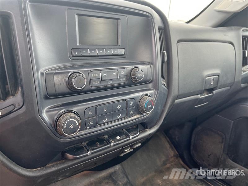 Chevrolet Silverado 4500HD 4x2 Crew Cab Utility Truck Nakladacia/sklápacia bočnica