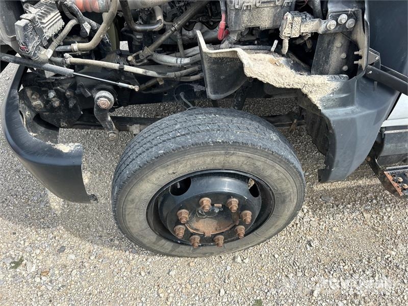 Chevrolet Silverado 4500HD 4x2 Crew Cab Utility Truck شاحنات خفيفة/مفصلية الجوانب