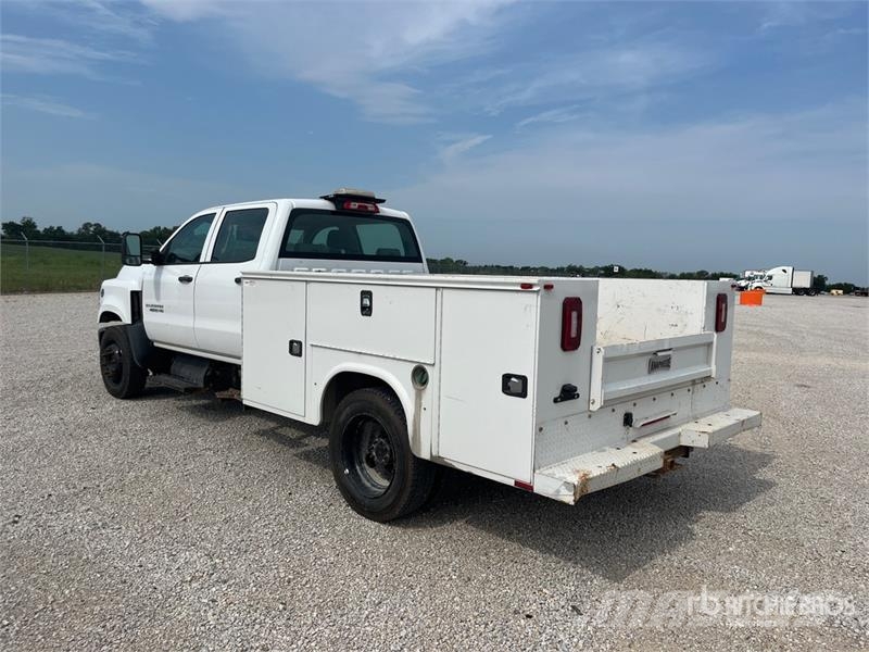 Chevrolet Silverado 4500HD 4x2 Crew Cab Utility Truck Nakladacia/sklápacia bočnica
