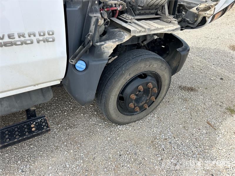 Chevrolet Silverado 4500HD 4x2 Crew Cab Utility Truck شاحنات خفيفة/مفصلية الجوانب