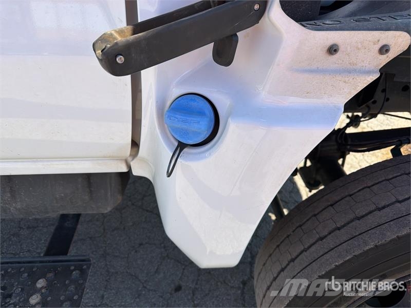 Chevrolet Silverado 5500HD 4x4 Crew Cab Utility Truck Prekucniki